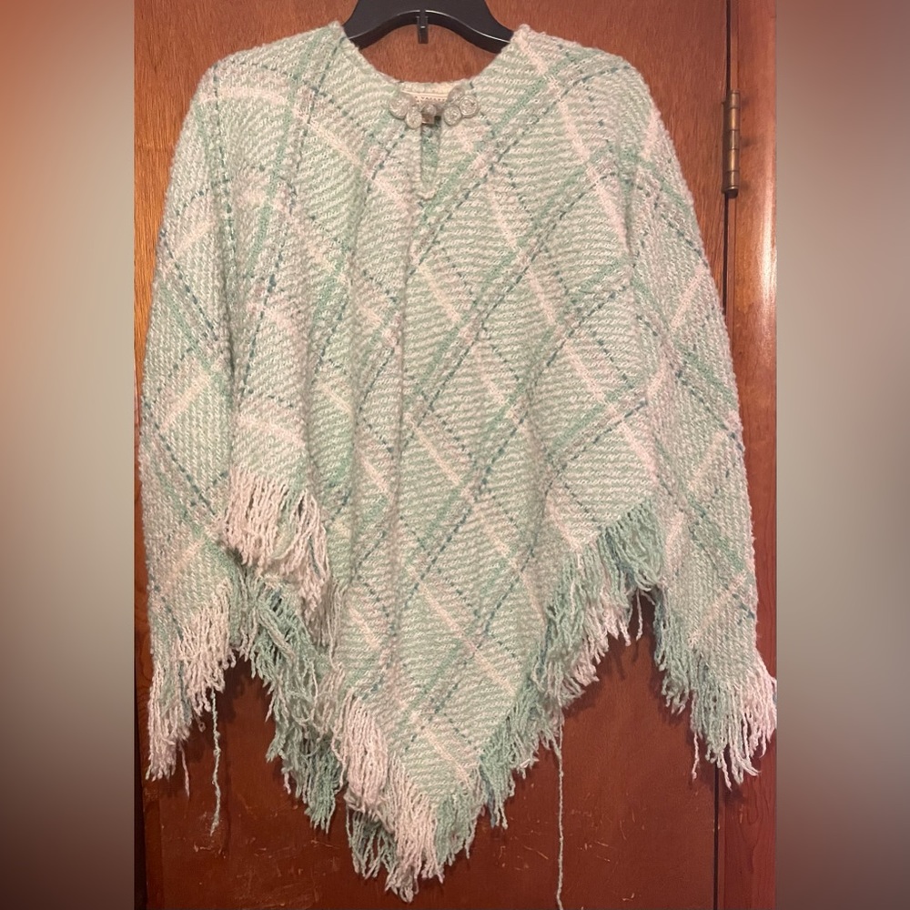 Boyne Valley Weavers Poncho/Shawl